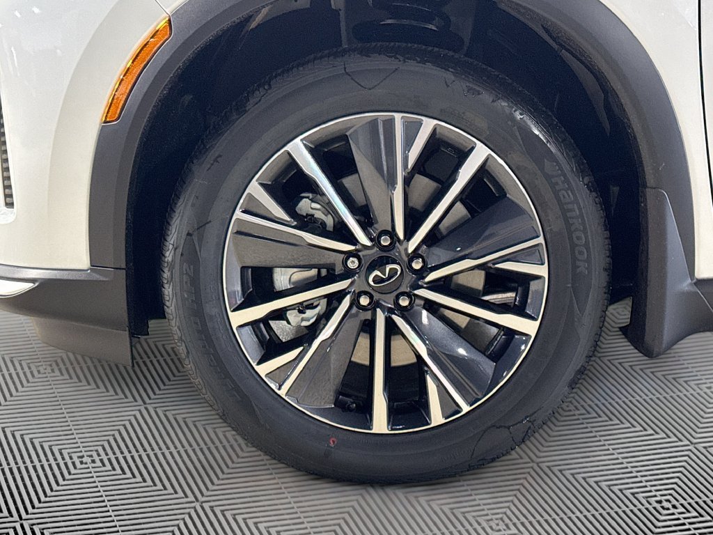 Certified 2026 INFINITI QX60 Luxe w/ Cargo Package FWD image 35