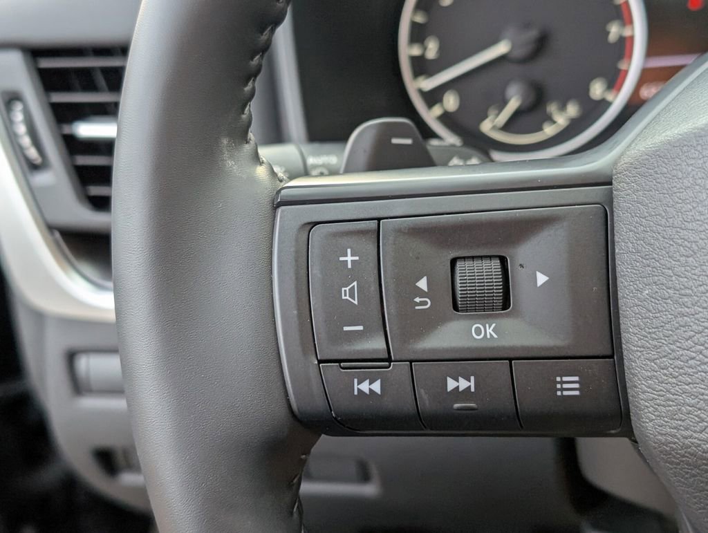 Certified 2025 Nissan Rogue SV w/ SV Premium Package image 21
