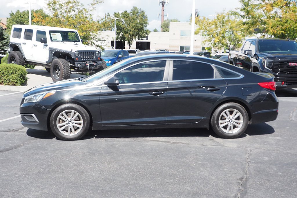 Used 2017 Hyundai Sonata SE FWD image 8