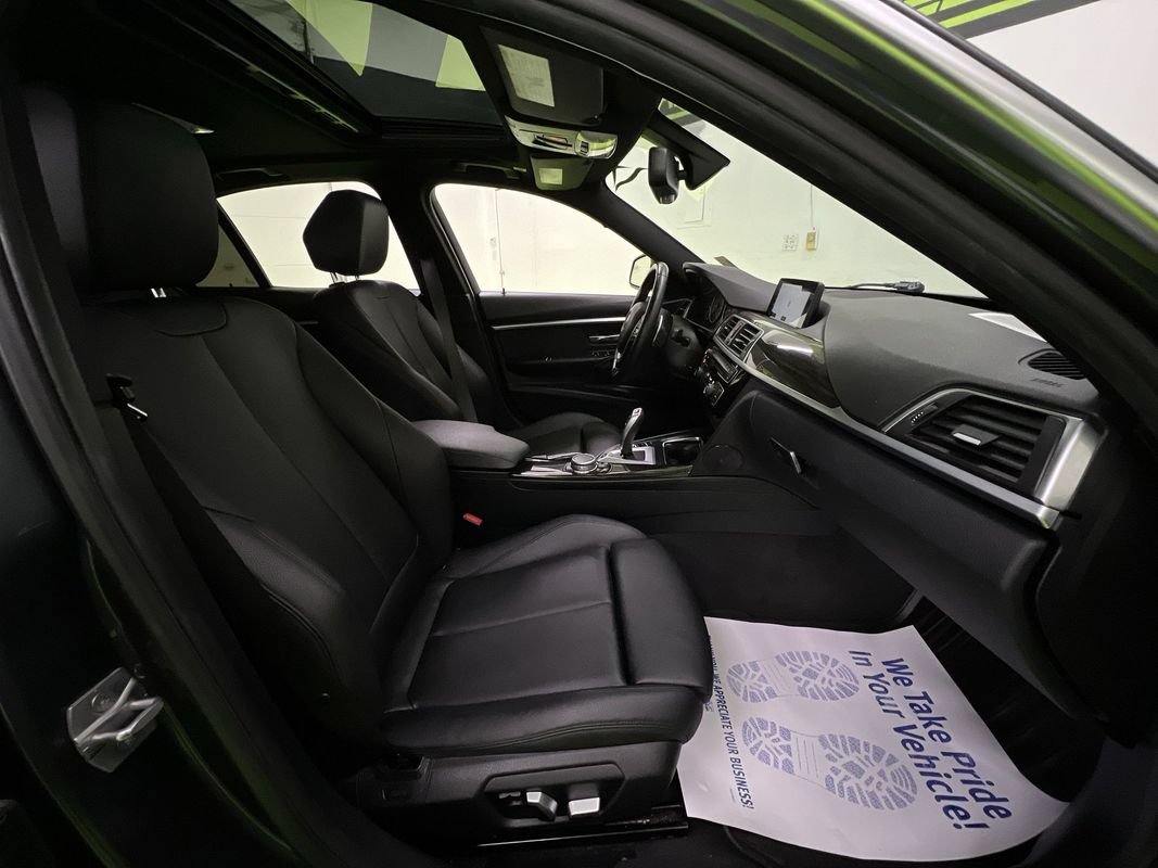 Used 2017 BMW 330e RWD image 29