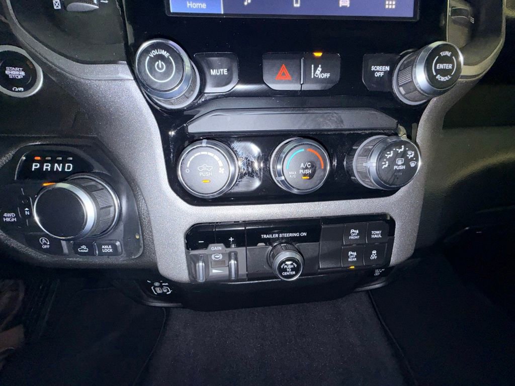 Used 2025 RAM 1500 Classic Warlock AWD/4WD image 20