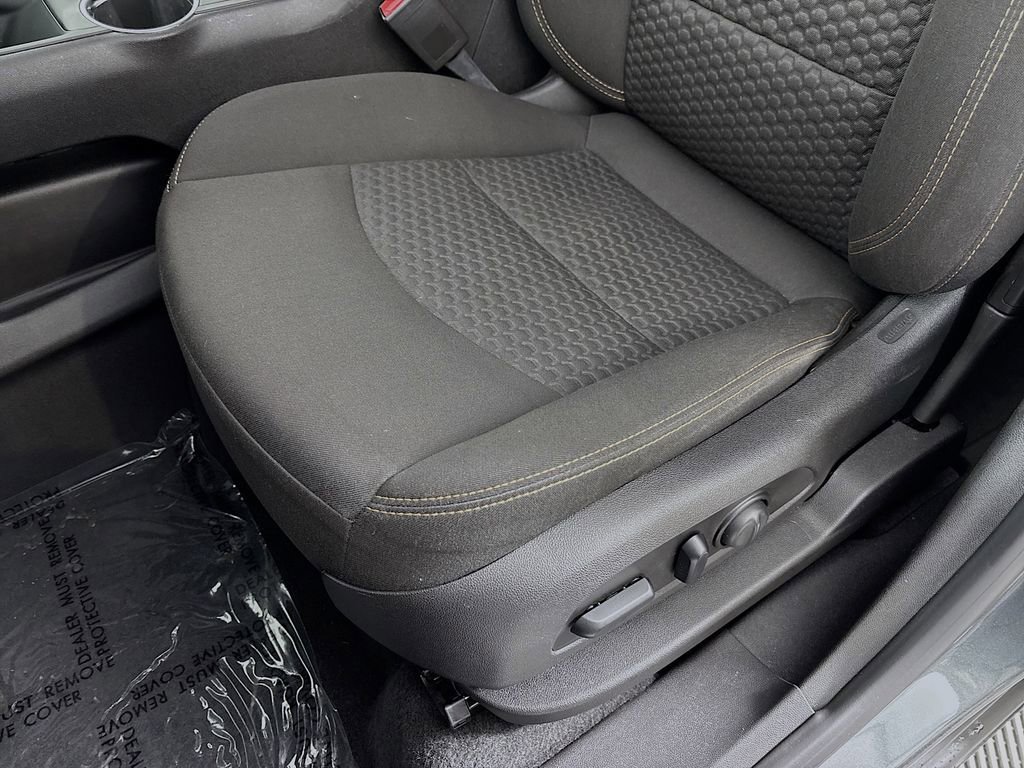 Used 2018 GMC Terrain SLE w/ Driver Convenience Package AWD/4WD image 21