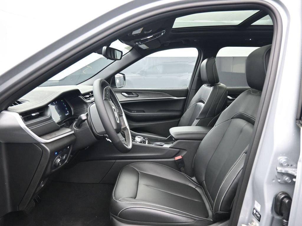 New 2024 Jeep Grand Cherokee Limited 4xe image 13