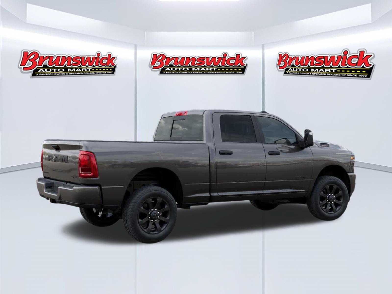 New 2026 RAM 2500 Big Horn AWD/4WD image 4