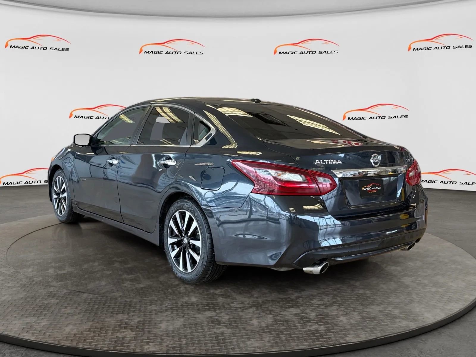 Used 2018 Nissan Altima 2.5 SV FWD image 41