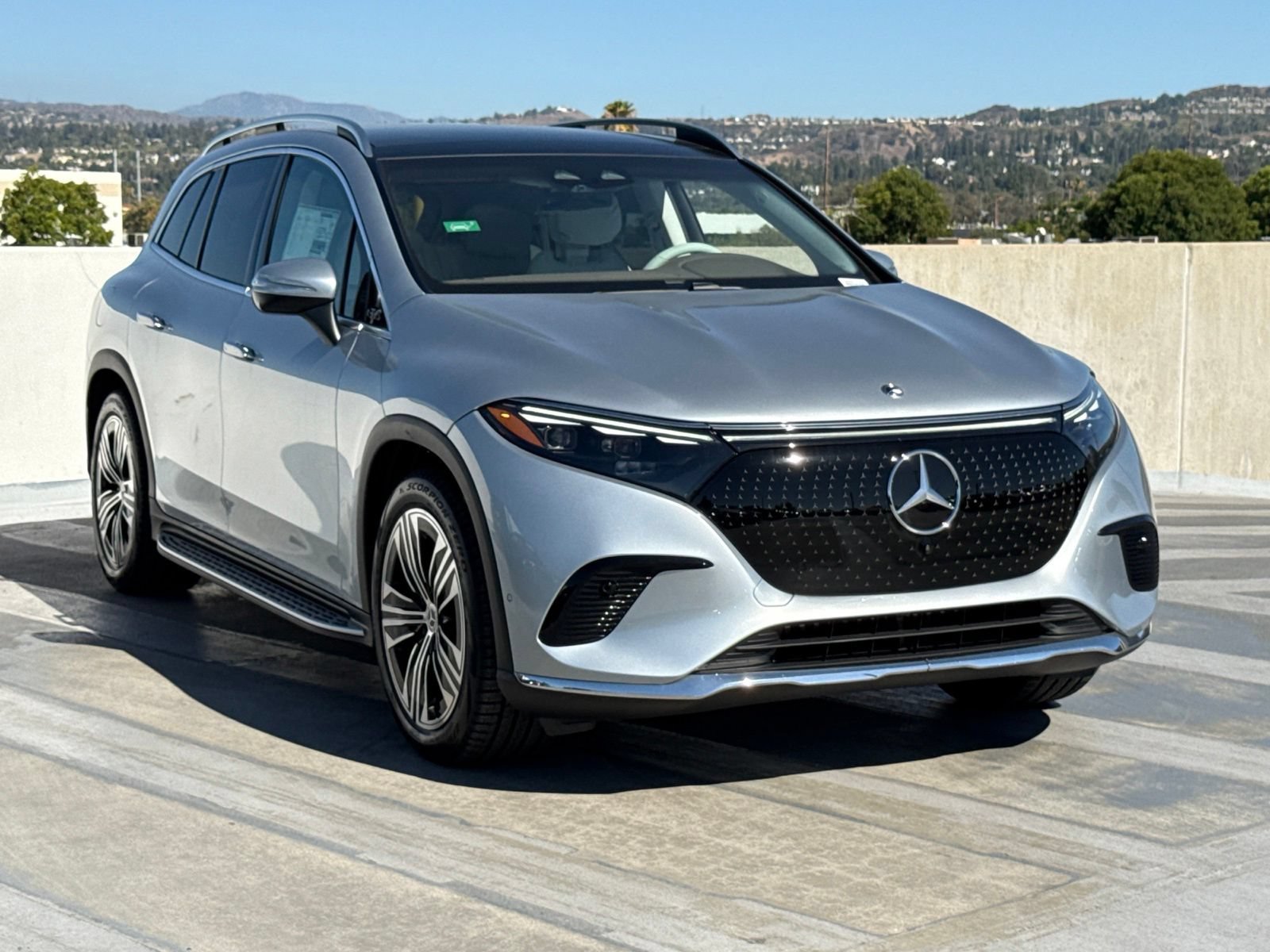 New 2026 Mercedes-Benz EQS 400 4MATIC SUV image 7