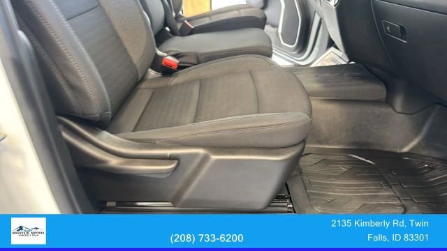 Used 2025 GMC Sierra 2500 SLE image 32