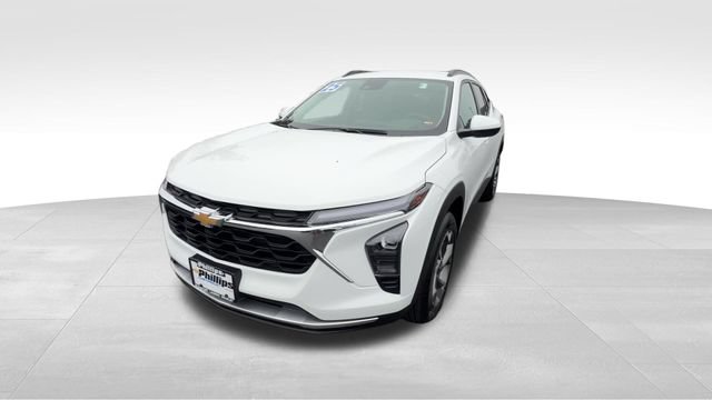 Certified 2025 Chevrolet Trax LT w/ Driver Confidence Package FWD video 2
