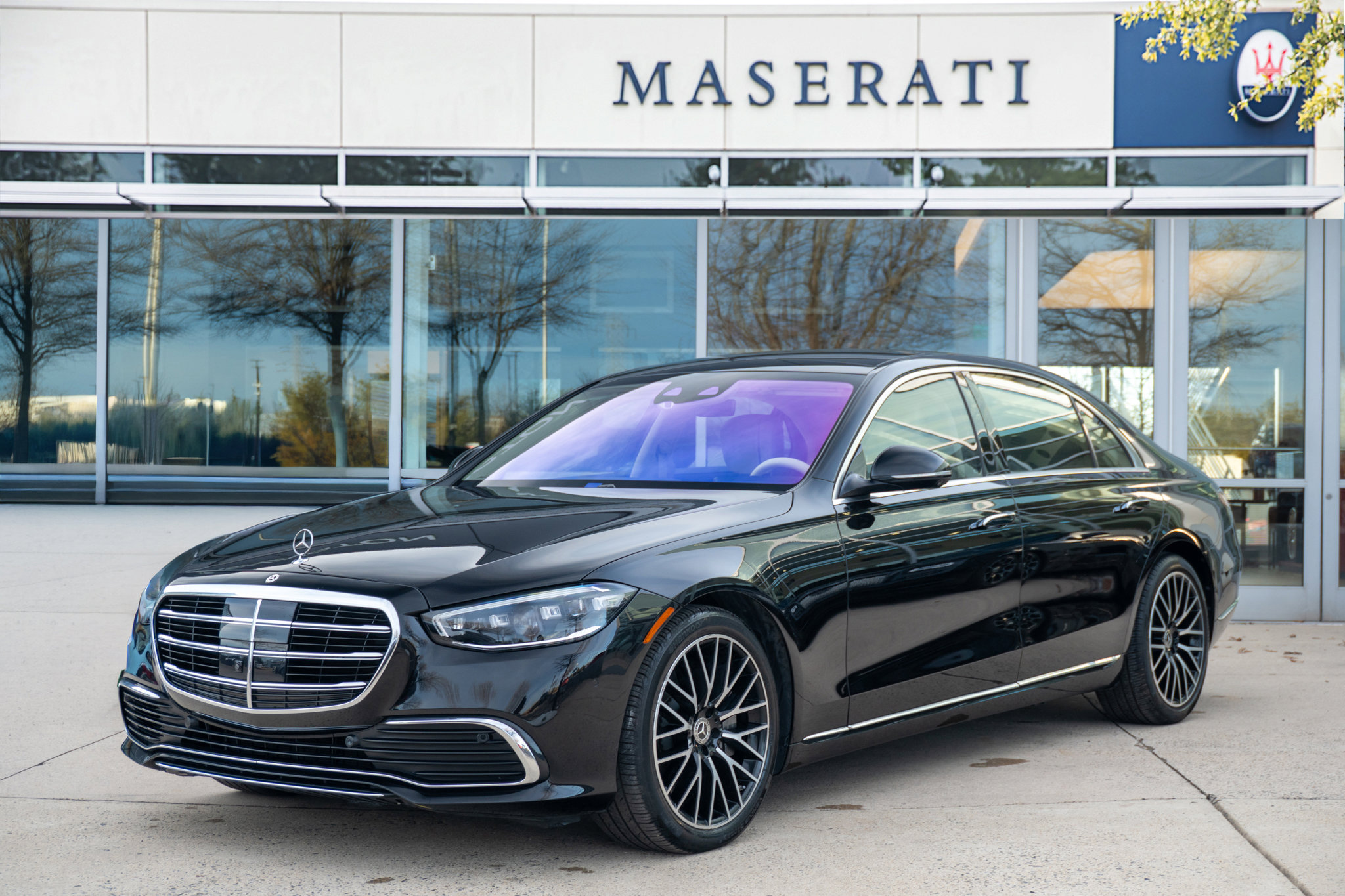 Used 2022 Mercedes-Benz S 580 4MATIC Sedan image 1