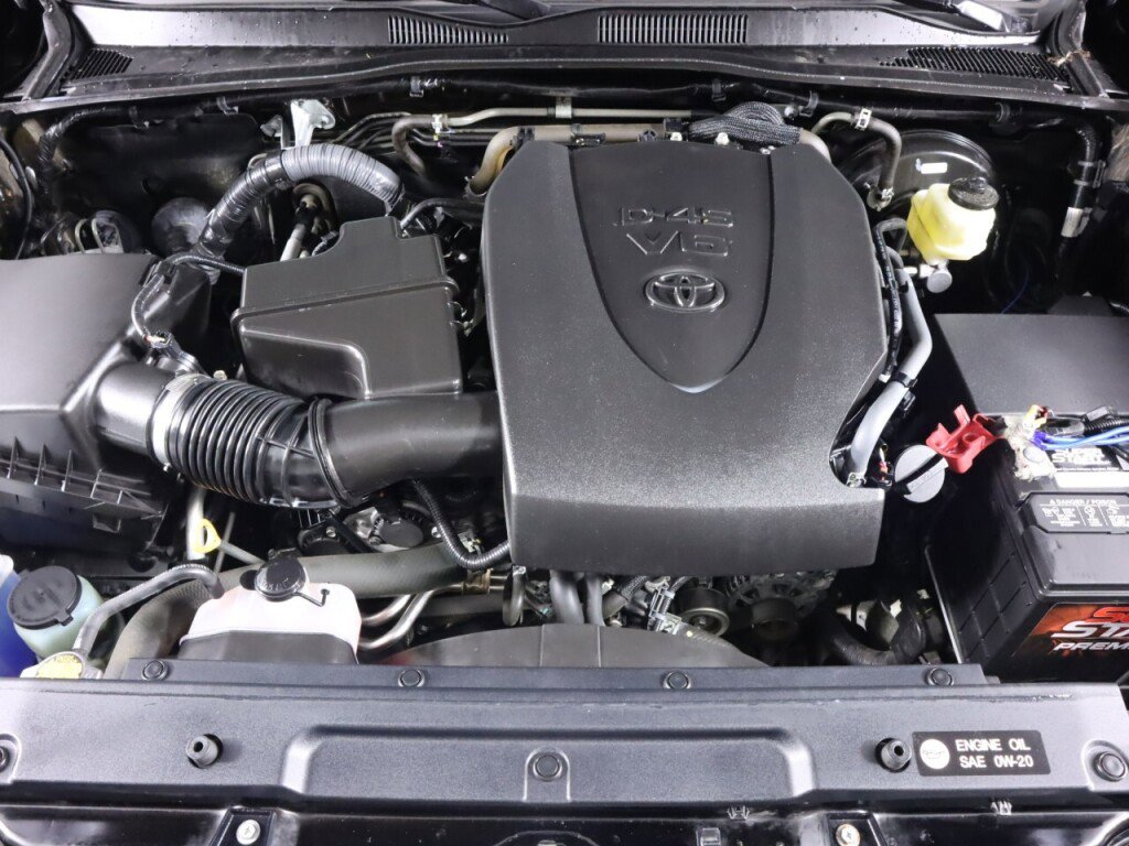 Used 2016 Toyota Tacoma SR5 w/ SR5 Appearance Package (SN) image 43