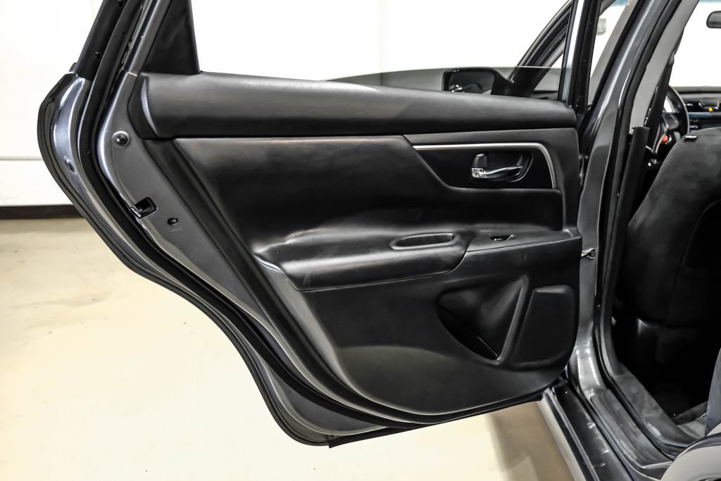 Used 2015 Nissan Altima 2.5 S w/ Special Edition Package FWD image 44