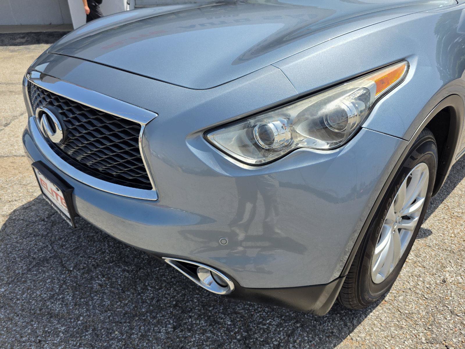 Used 2017 INFINITI QX70 2WD w/ Premium Package image 45