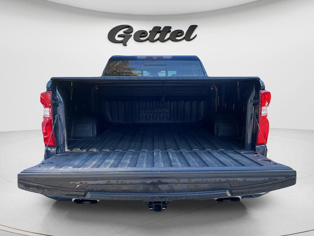Used 2022 Chevrolet Silverado 1500 High Country w/ High Country Premium Package AWD/4WD image 9