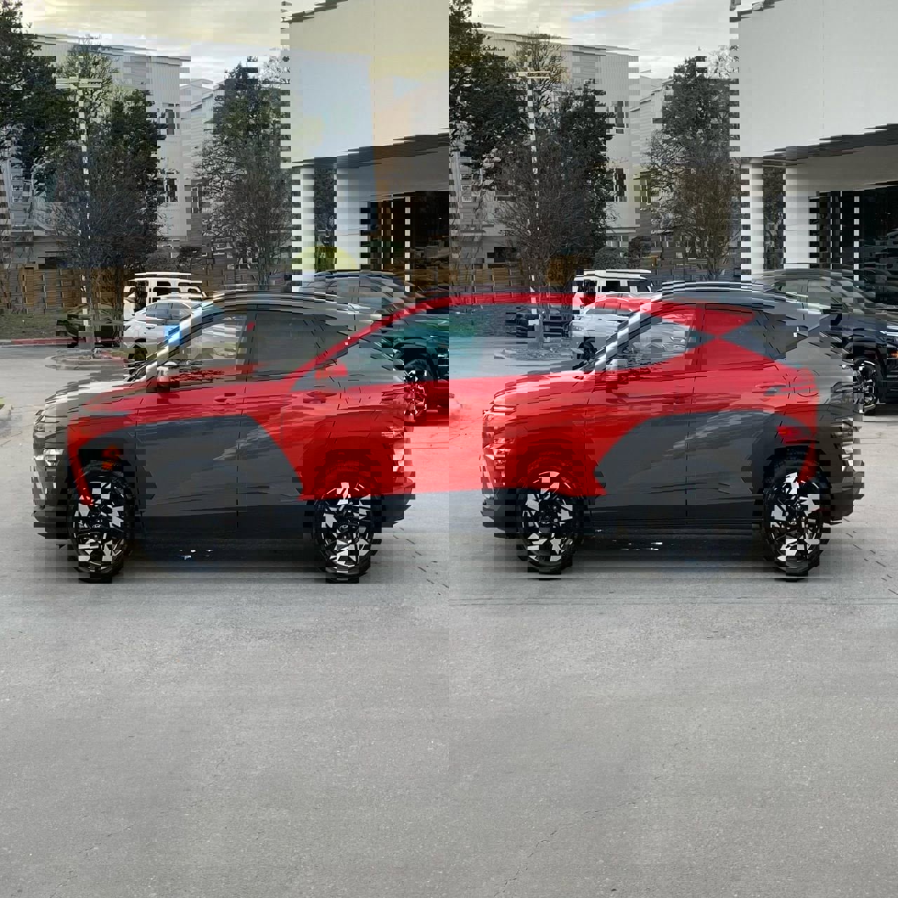 Used 2024 Hyundai Kona SEL image 3