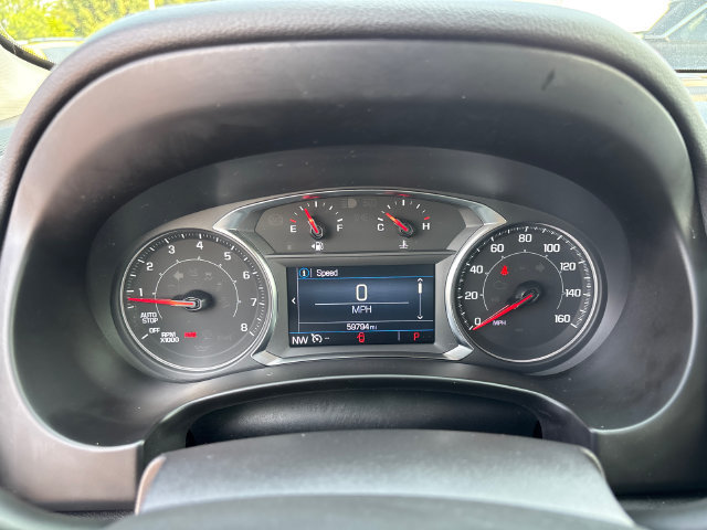 Used 2024 GMC Terrain SLE AWD/4WD image 18