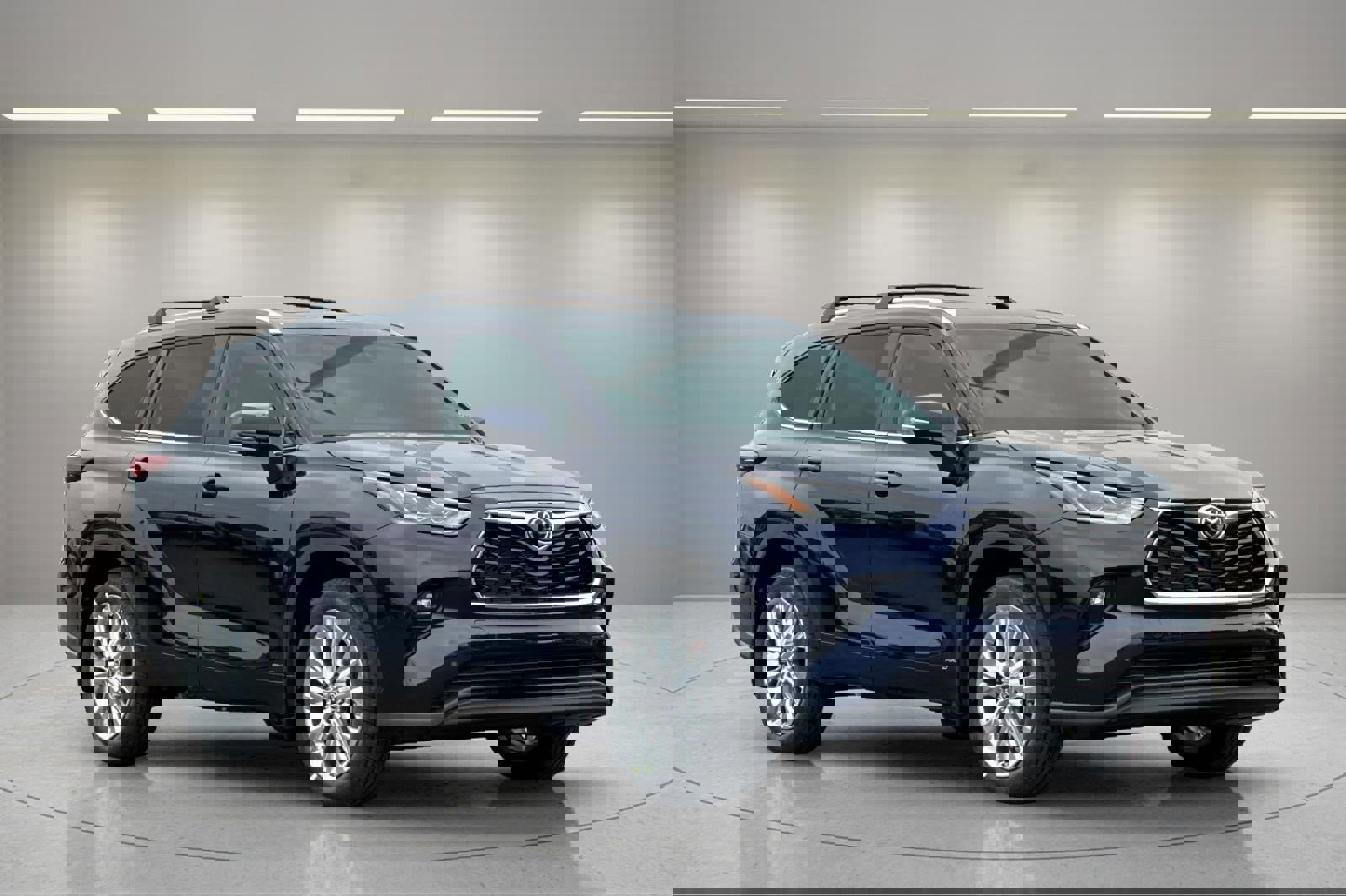 New 2025 Toyota Highlander Limited