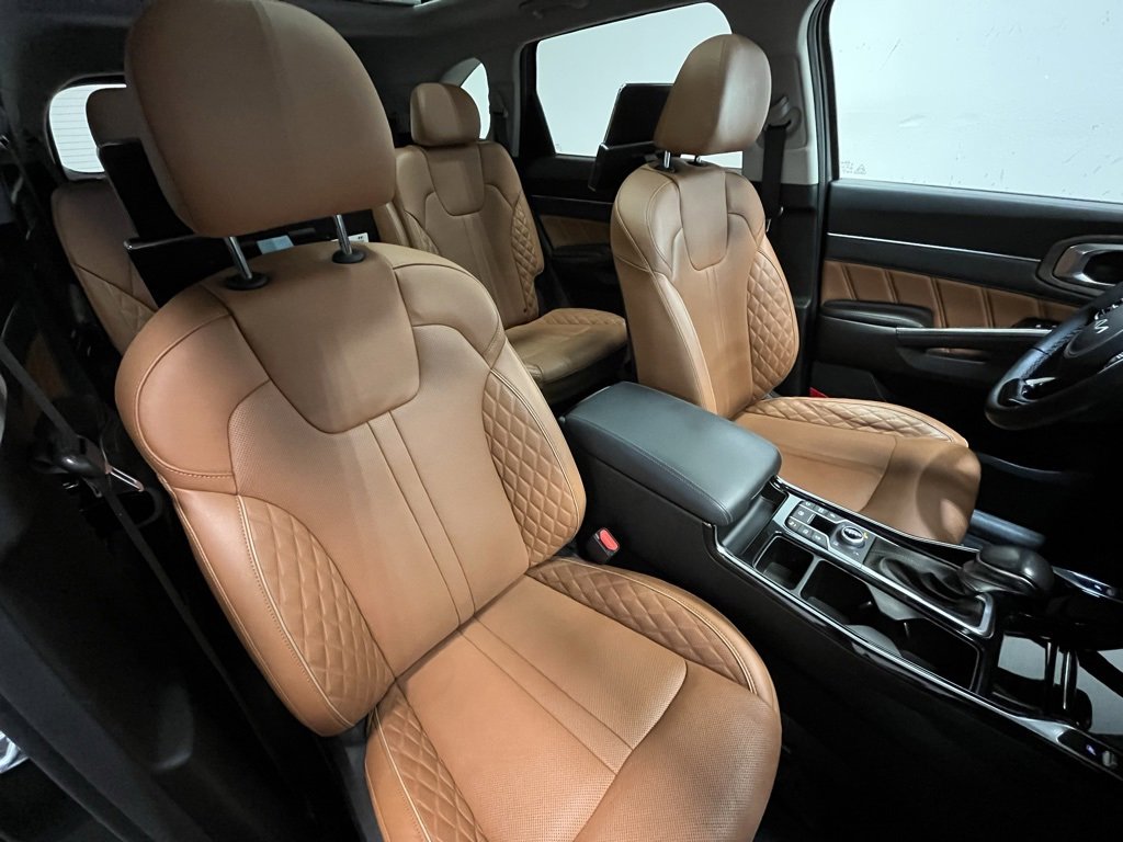Used 2022 Kia Sorento SX Prestige w/ Rust Color Package image 12