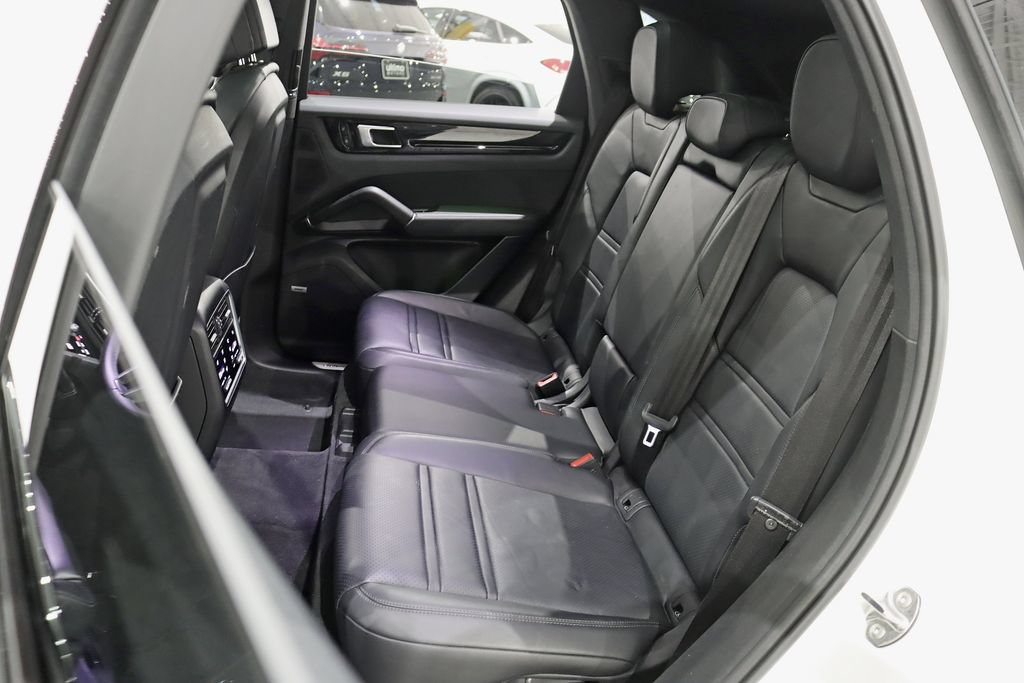Used 2019 Porsche Cayenne AWD/4WD image 26