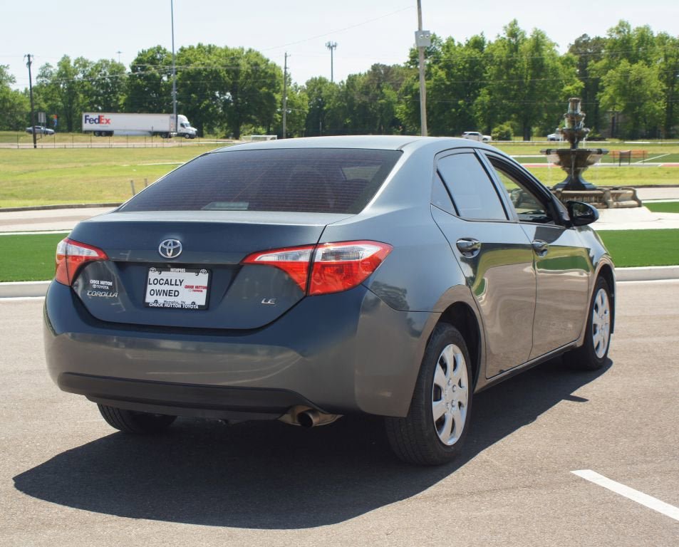 Used 2016 Toyota Corolla LE FWD image 13