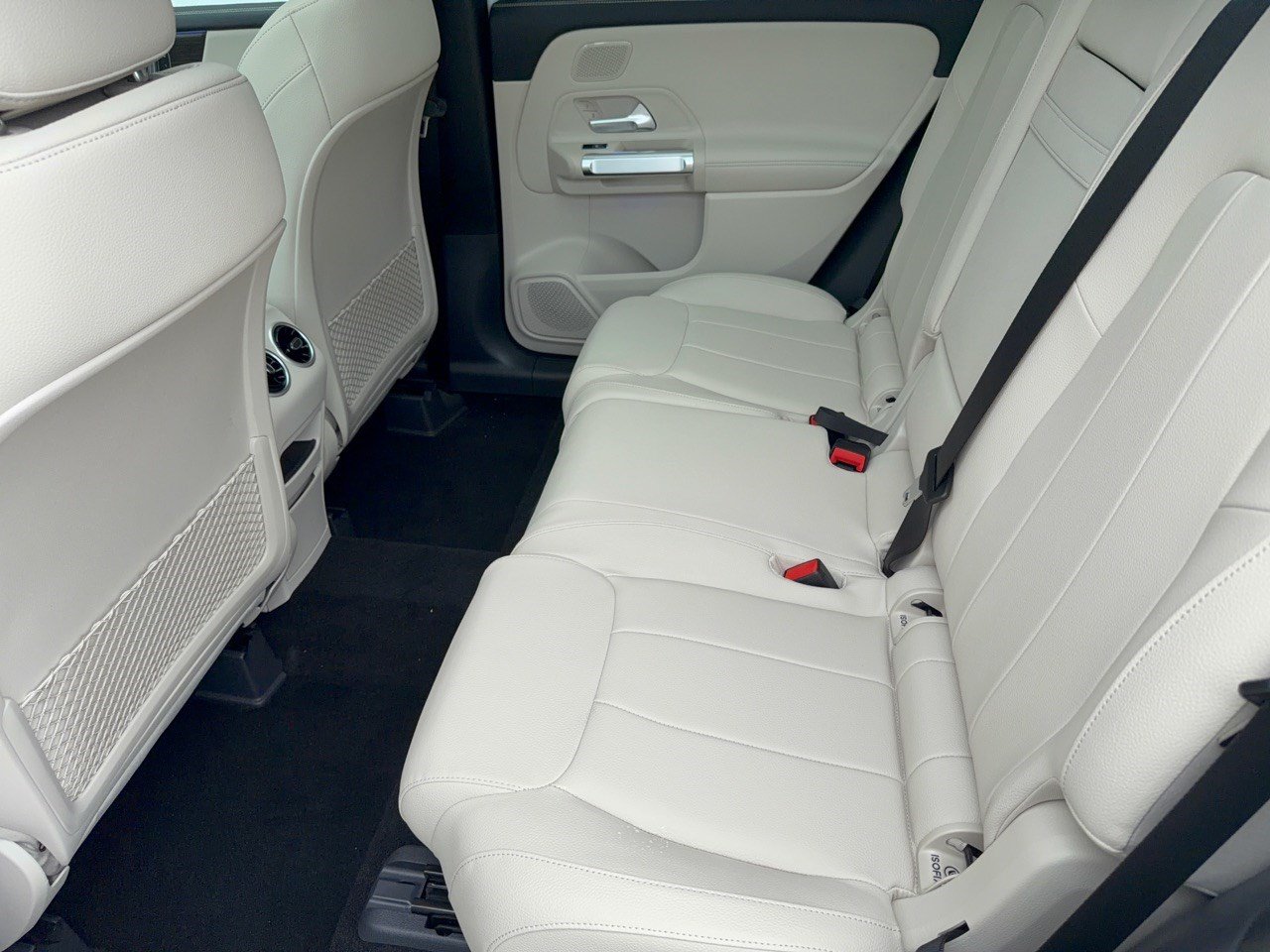 Used 2026 Mercedes-Benz GLB 250 image 25