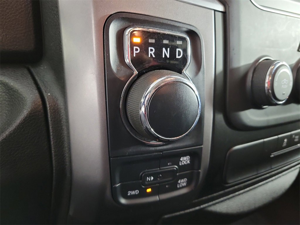 Used 2022 RAM 1500 Classic SLT image 28