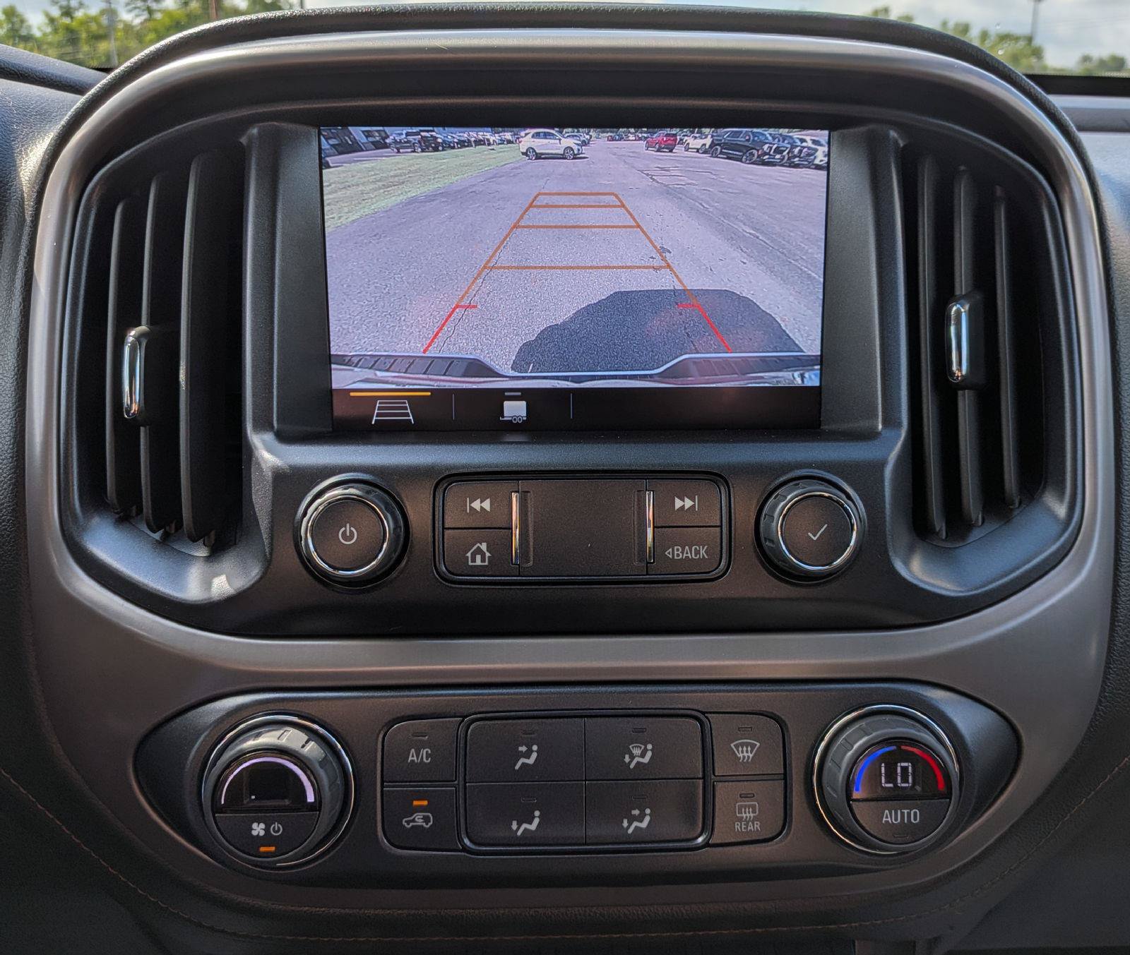 Used 2022 GMC Canyon AT4 AWD/4WD image 17