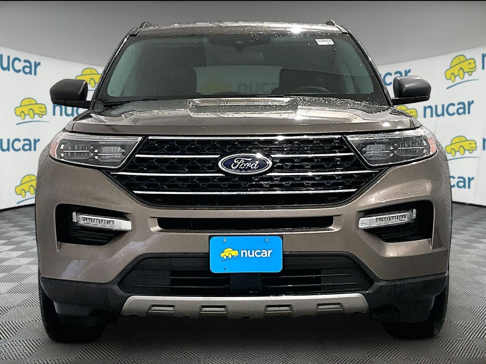 Used 2021 Ford Explorer XLT w/ Equipment Group 202A AWD/4WD image 2