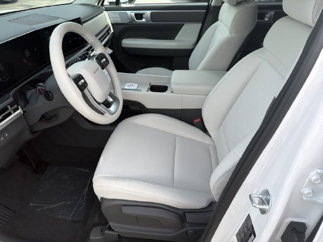 New 2026 Hyundai Santa Fe SE FWD image 11