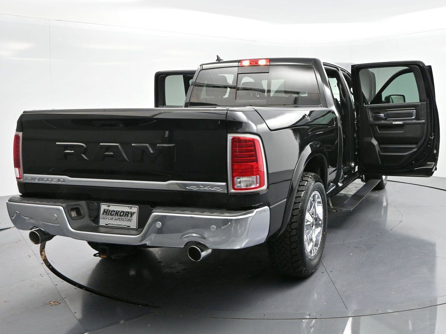 Used 2018 RAM 1500 Limited image 14