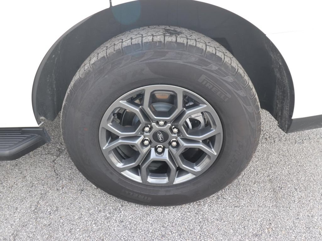 Used 2025 Ford Expedition Active RWD image 9
