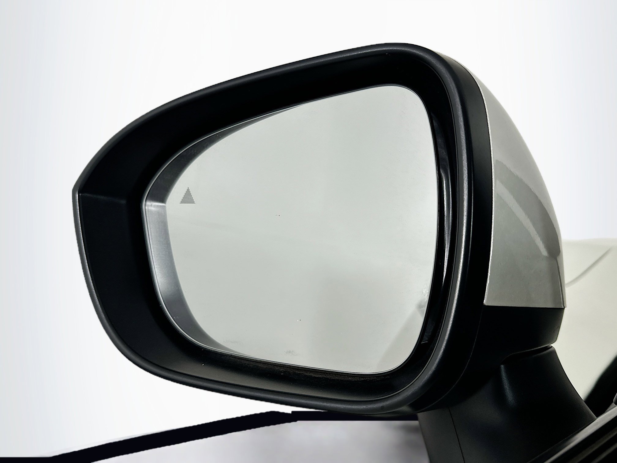 Used 2023 Nissan Rogue SV image 16