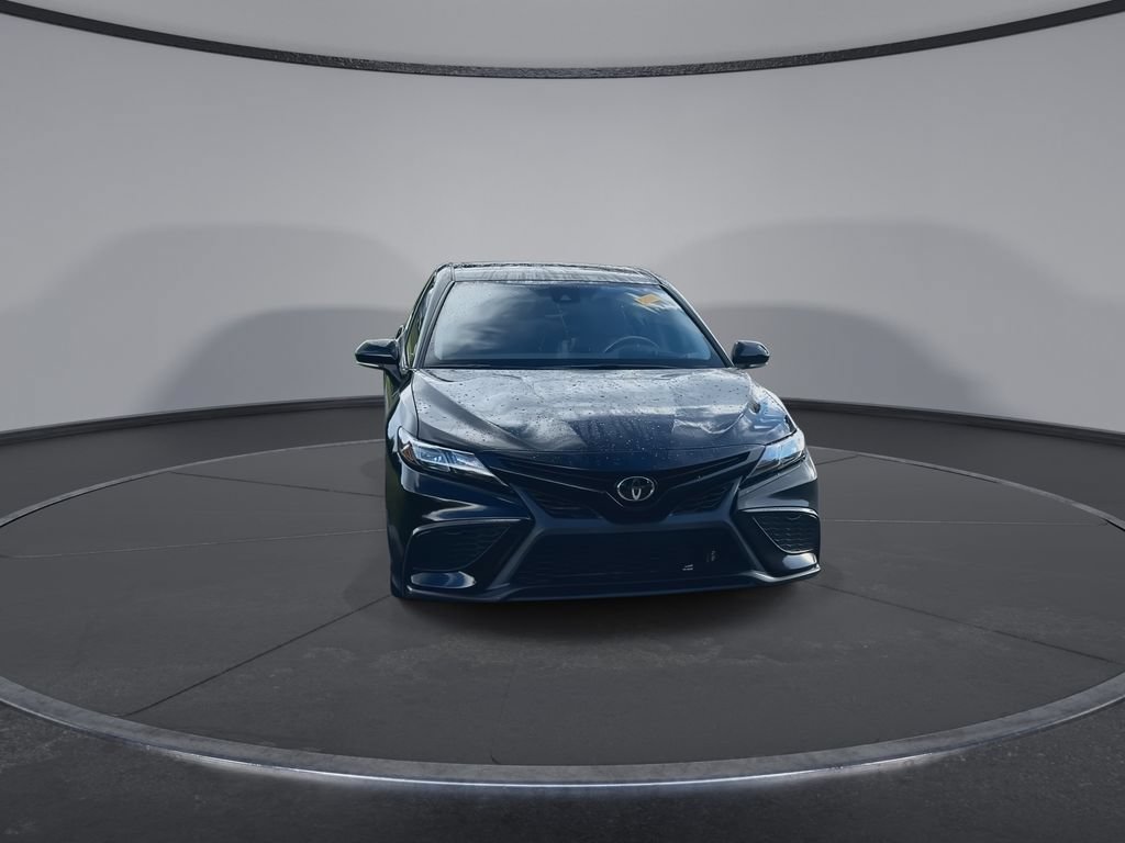 Used 2023 Toyota Camry SE FWD image 3
