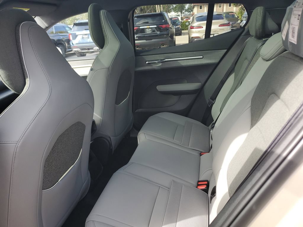 New 2026 Volvo EX30 Cross Country Ultra AWD/4WD image 5