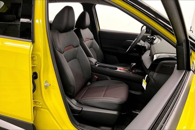 New 2026 Nissan Kicks SR w/ Cold Weather Package image 35