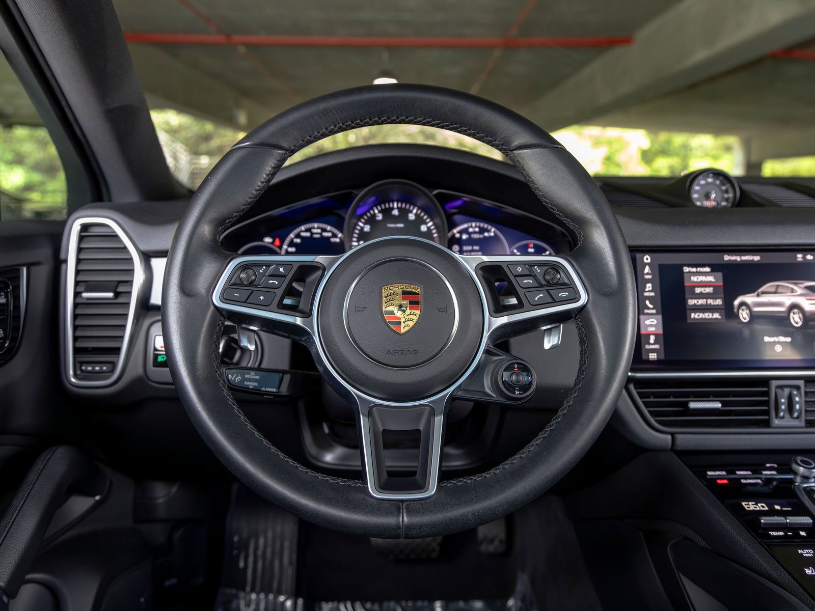 Certified 2021 Porsche Cayenne Coupe image 29