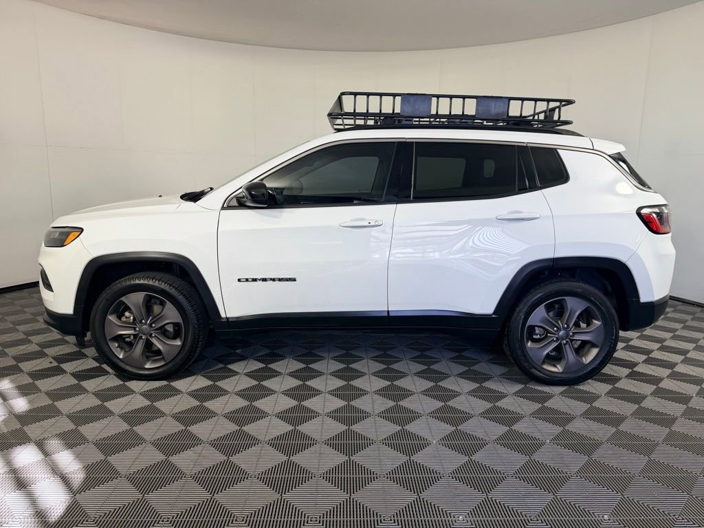 Used 2022 Jeep Compass Latitude image 9