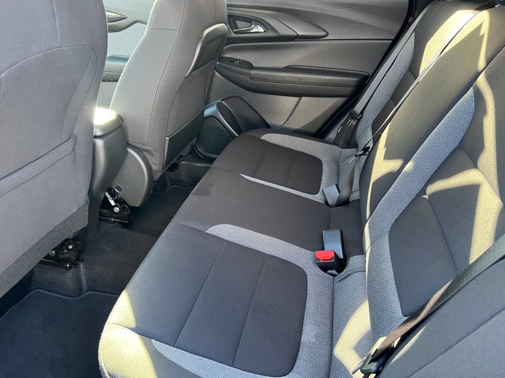 Used 2025 Chevrolet TrailBlazer LT AWD/4WD image 12