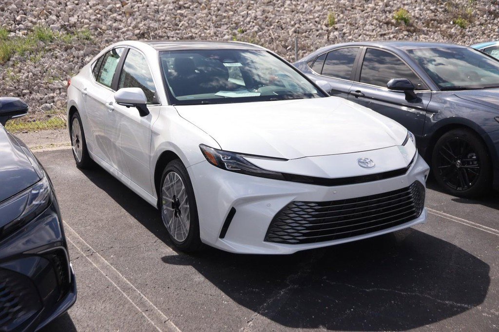 New 2026 Toyota Camry XLE AWD/4WD image 4