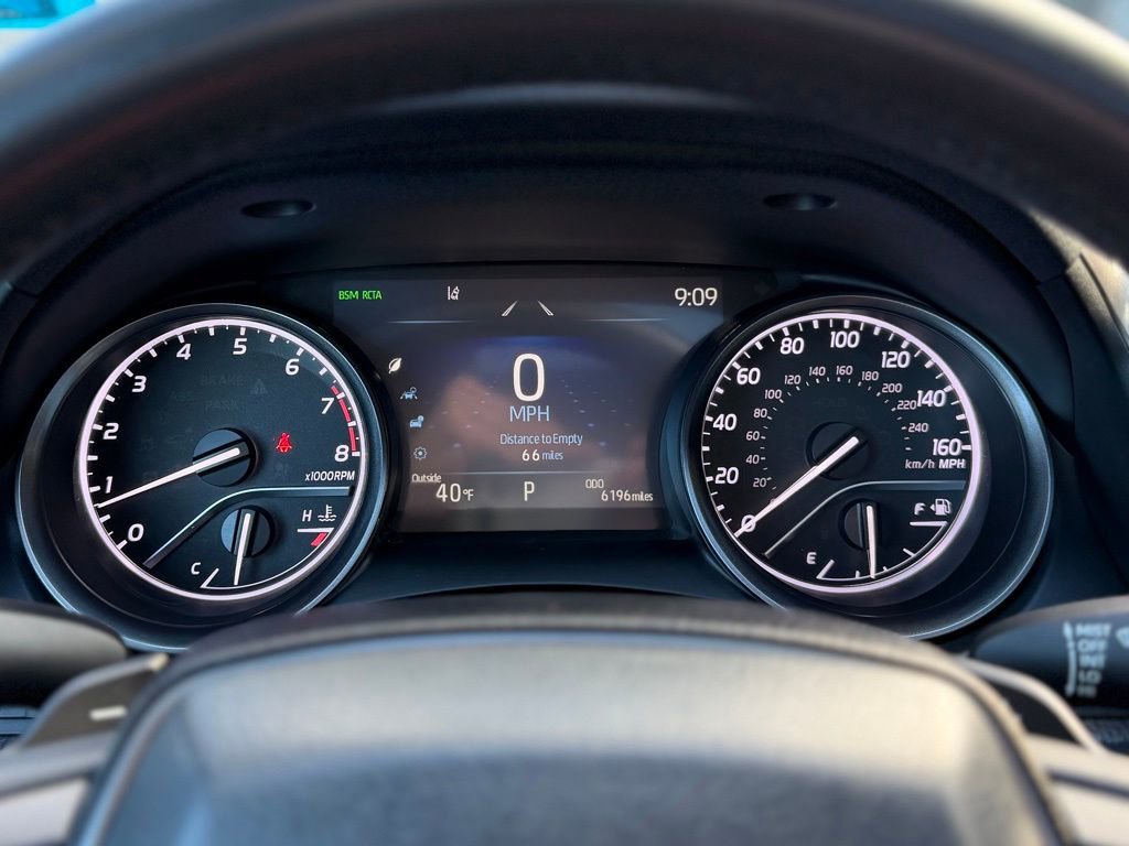 Used 2023 Toyota Camry SE image 24