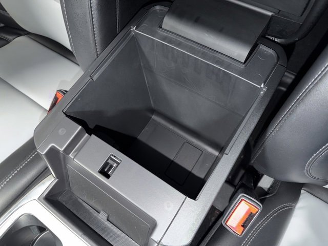 Used 2023 Ford Explorer XLT w/ Equipment Group 202A image 20