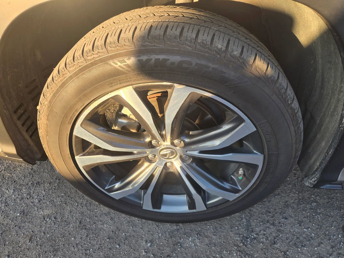 Used 2019 Lexus RX 450h AWD image 33