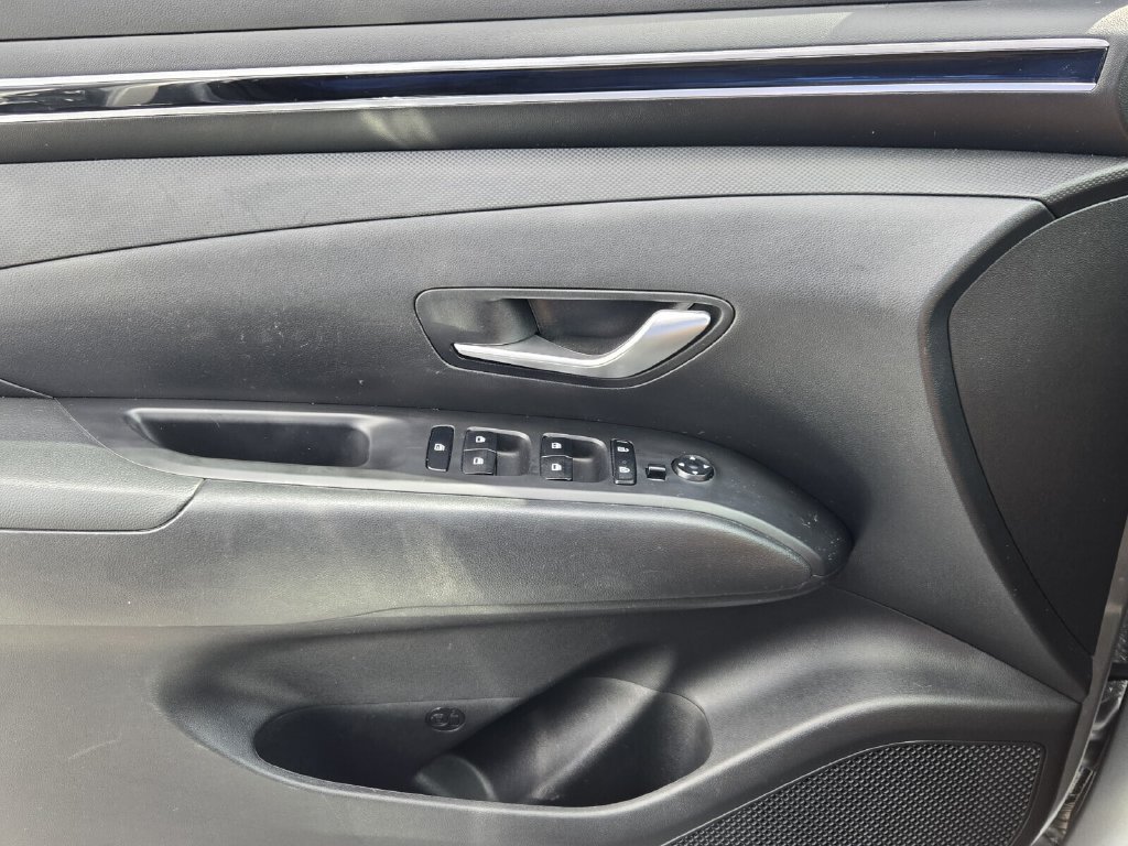 Certified 2024 Hyundai Tucson SE FWD image 28
