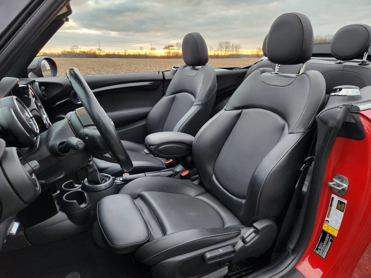 Used 2017 MINI Cooper S image 21