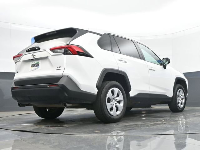 Used 2024 Toyota RAV4 LE AWD/4WD image 20