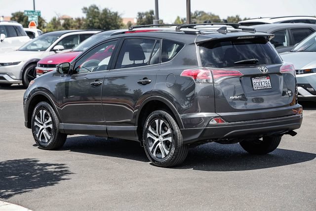 Used 2018 Toyota RAV4 LE w/ All Weather Liner Package FWD image 2