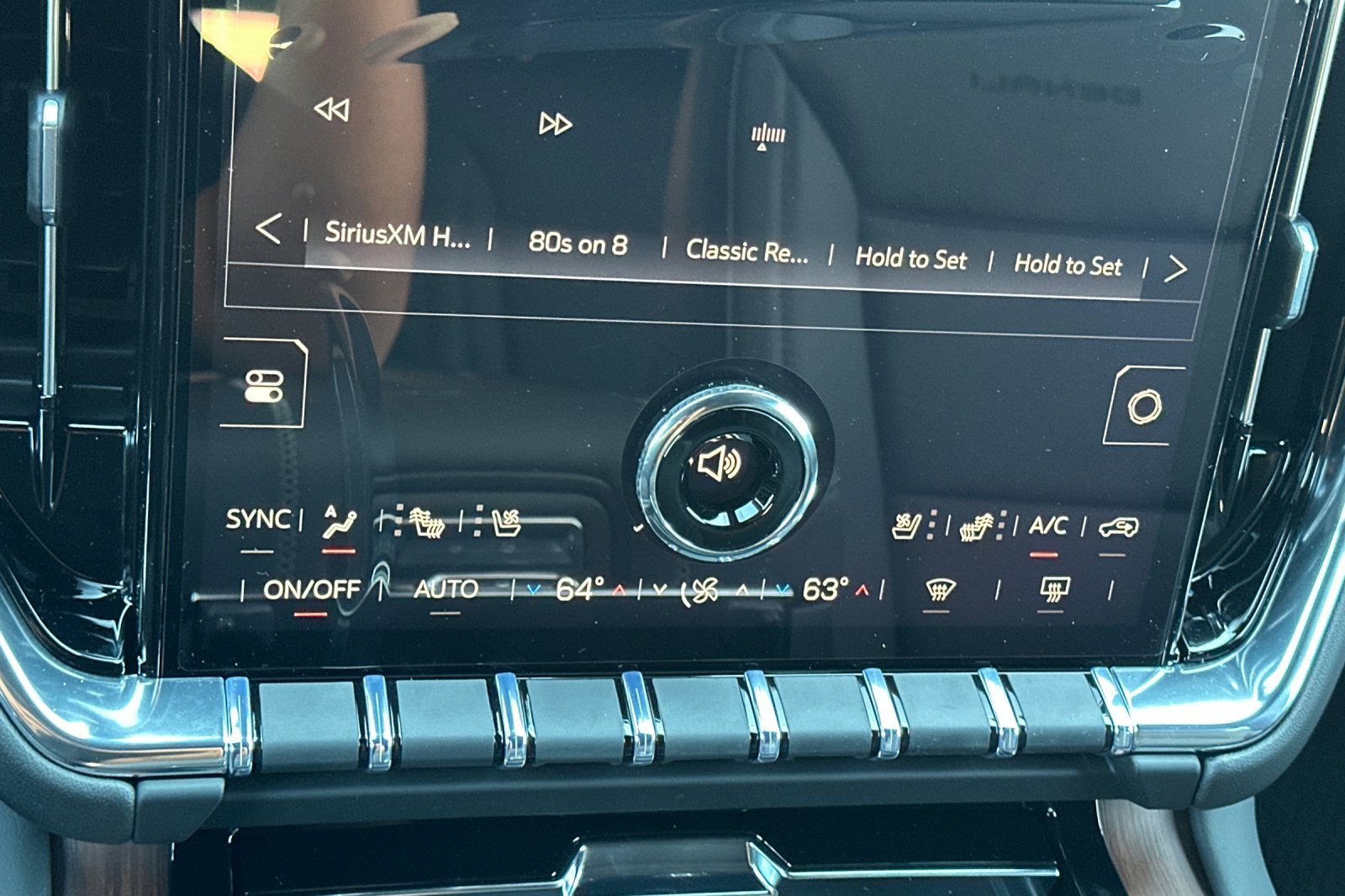 New 2026 GMC Yukon Denali w/ Sun & Power Step Package image 20