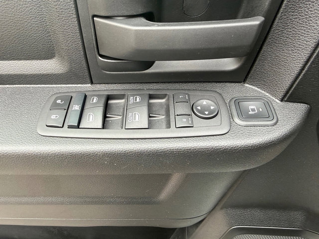 Used 2024 RAM 3500 Tradesman image 13