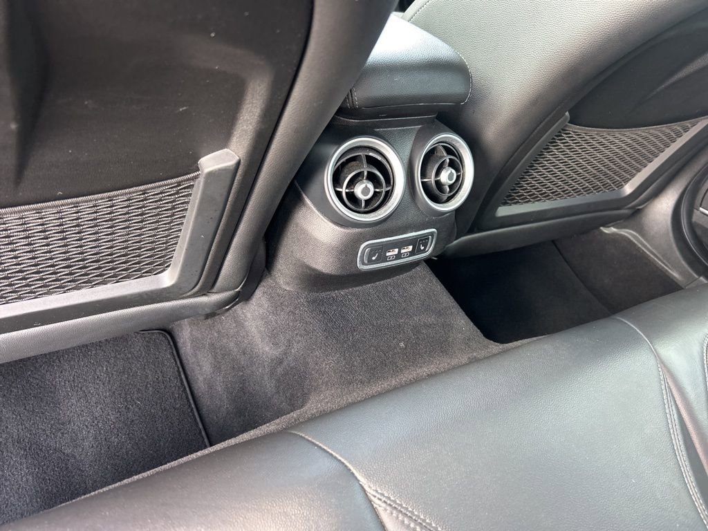 Used 2023 Alfa Romeo Giulia Veloce image 15