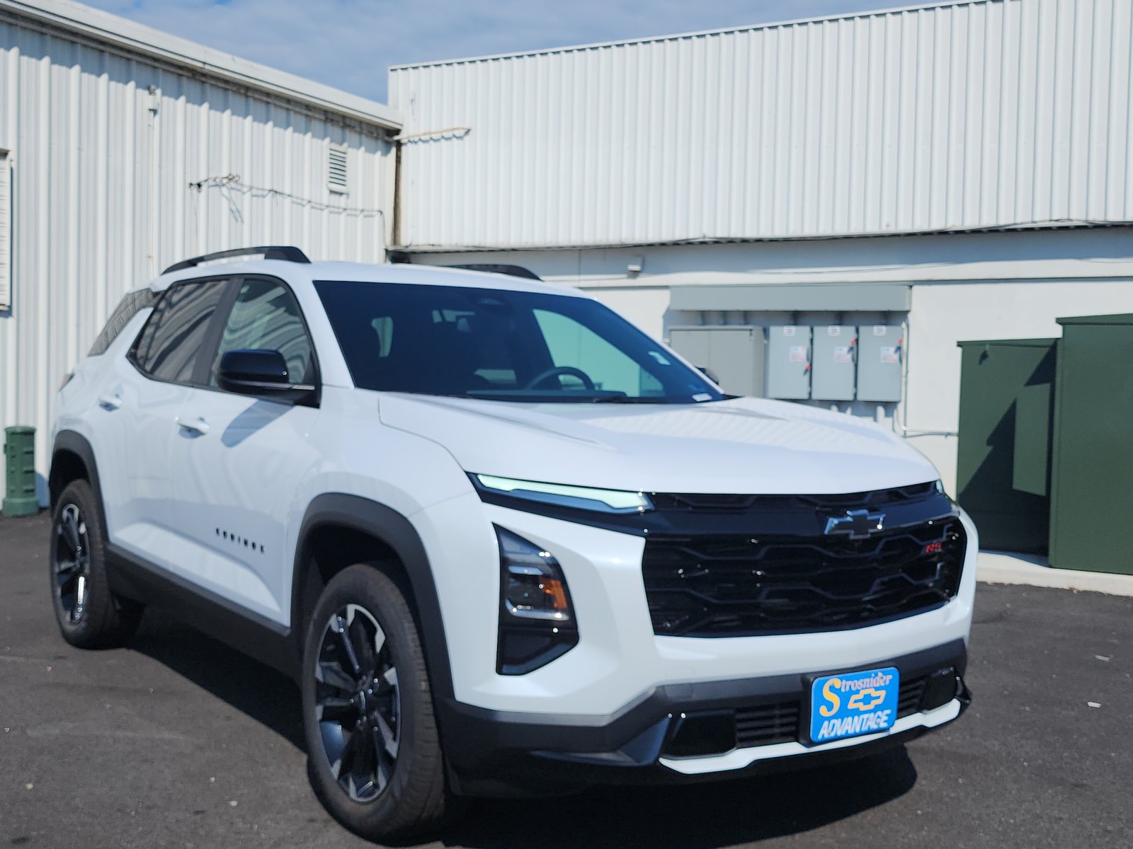 New 2027 Chevrolet Equinox RS w/ LPO, Floor Liner Package AWD/4WD image 7
