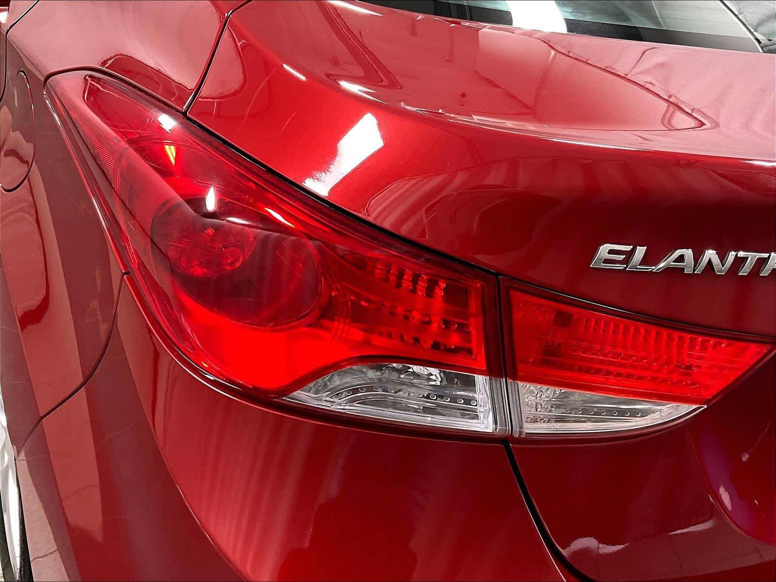 Used 2013 Hyundai Elantra GLS w/ Preferred Pkg FWD image 32